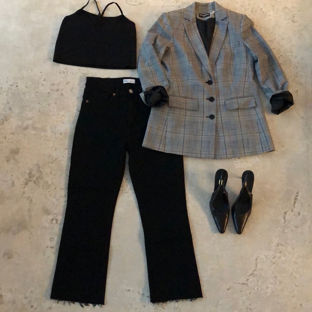 Zara Crop Flare Denim Jeans (currently out of stock on Zara.com)